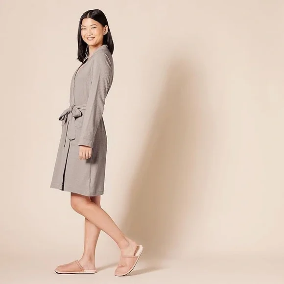 Amazon Essentials Beige Waffle Robe - Picture 5 of 6